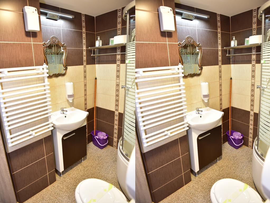 Pensiunea Dely_Cios Vălenii de Munte Exterior foto