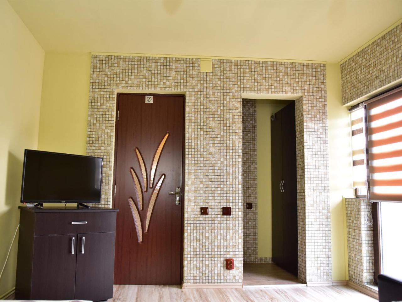 Pensiunea Dely_Cios Vălenii de Munte Exterior foto